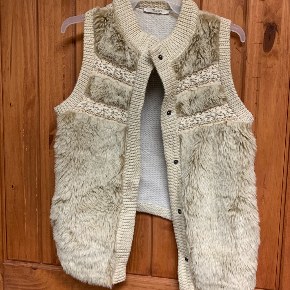 Cream Fur/Knit Vest